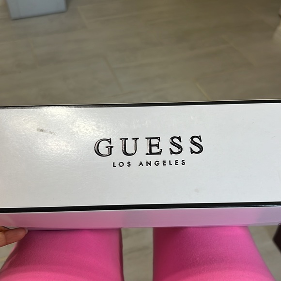 GUESS Sannah women's fur sandals in size 6 - Picture 8 of 8